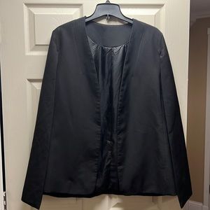 Black cape blazer with satin lining. 2xl. Worn 2 times.